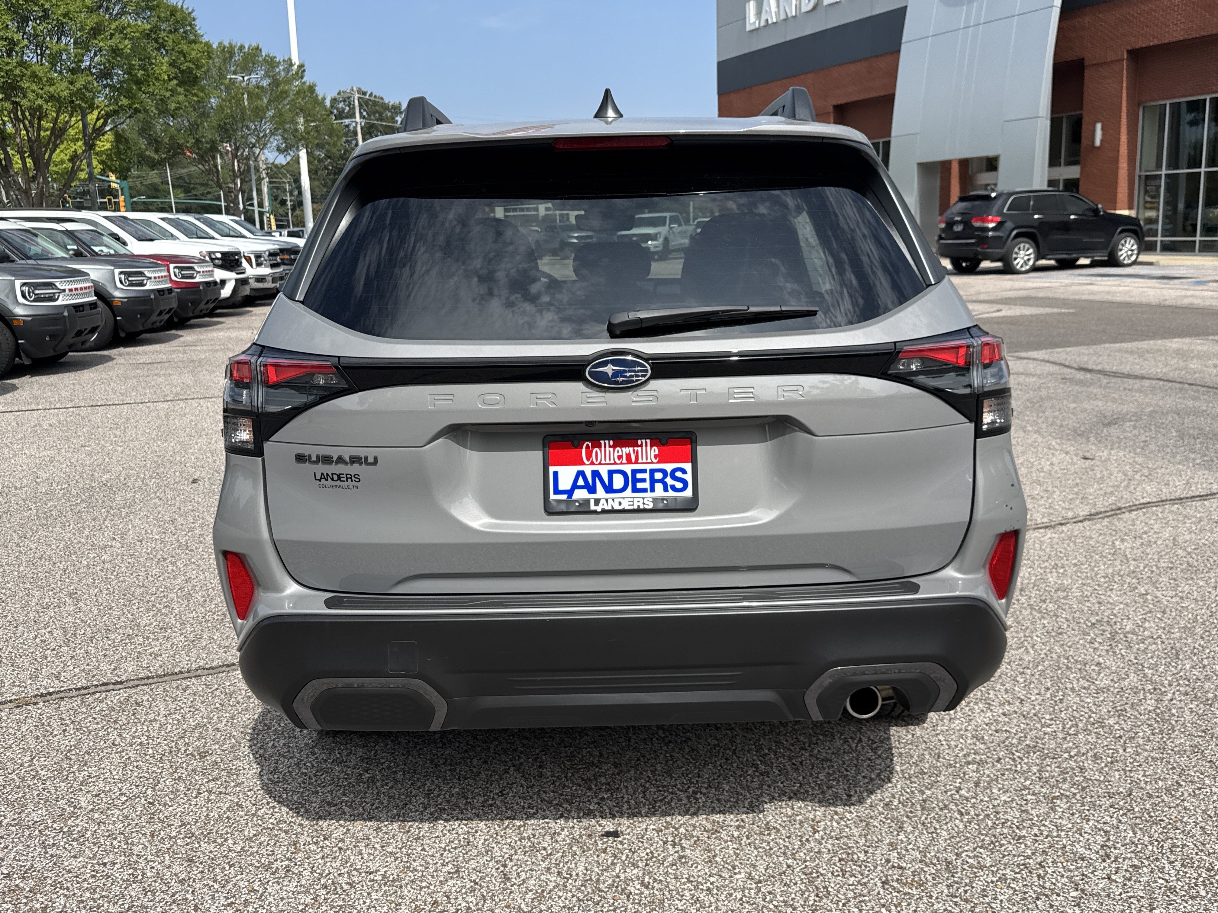 Used 2025 Subaru Forester Limited w/ Popular Package #2 AWD/4WD image 4