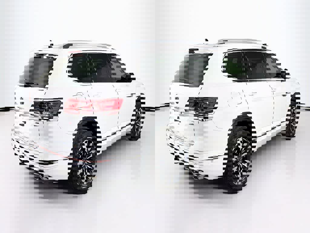 Used 2022 Volkswagen Atlas SEL Premium image 5