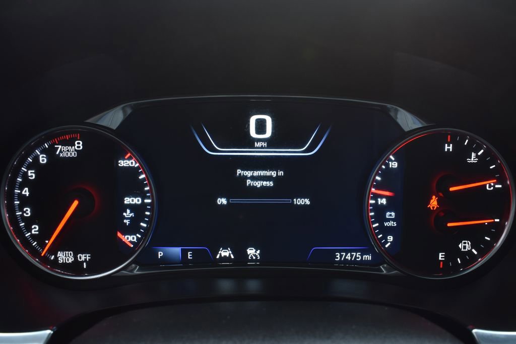 Used 2023 Chevrolet Traverse High Country image 11