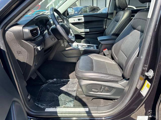 Certified 2022 Ford Explorer Limited w/ Equipment Group 301A image 21