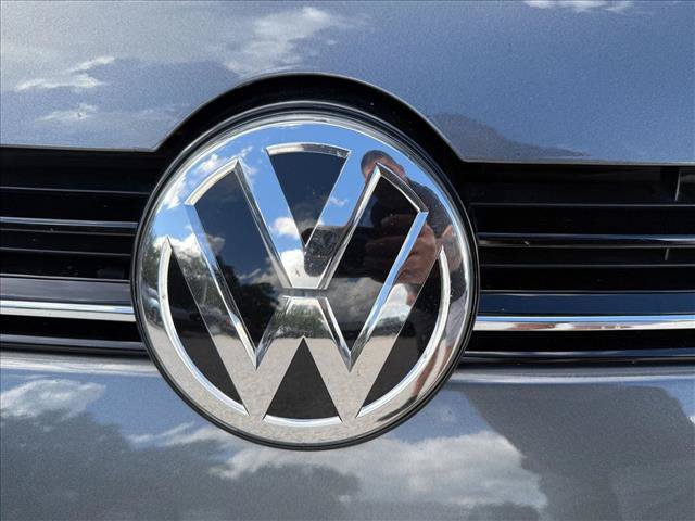 Used 2019 Volkswagen Golf 4-Door AWD/4WD image 14