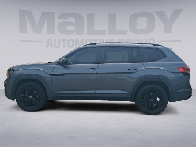 Used 2022 Volkswagen Atlas SEL R-Line AWD/4WD image 2