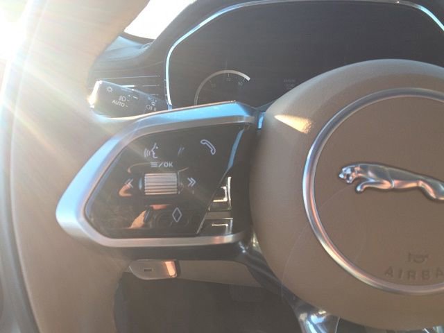 Used 2023 Jaguar F-PACE S AWD/4WD image 15