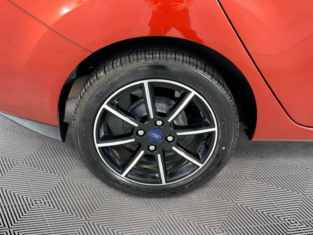 Certified 2018 Ford Fiesta SE w/ Equipment Group 201A FWD image 30