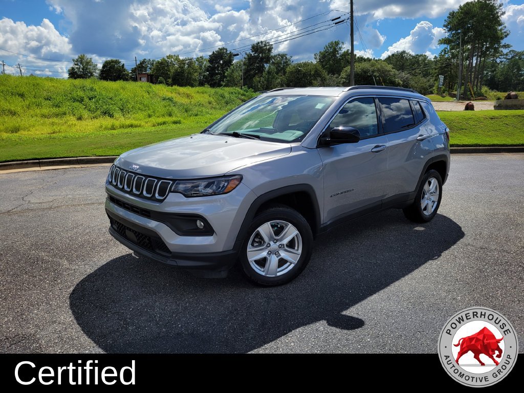 Used 2022 Jeep Compass Latitude w/ Convenience Group AWD/4WD image 2