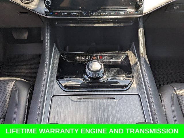 Used 2024 Jeep Wagoneer L Series II w/ Flexible Seating Group RWD image 21