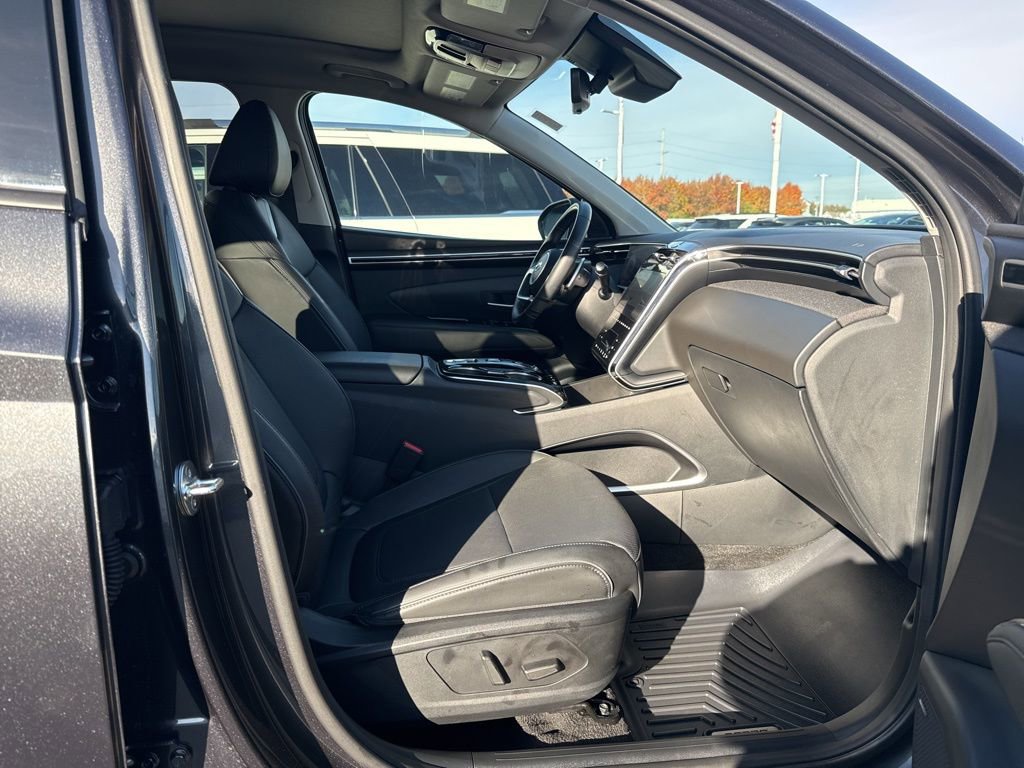 Used 2023 Hyundai Tucson Limited image 42