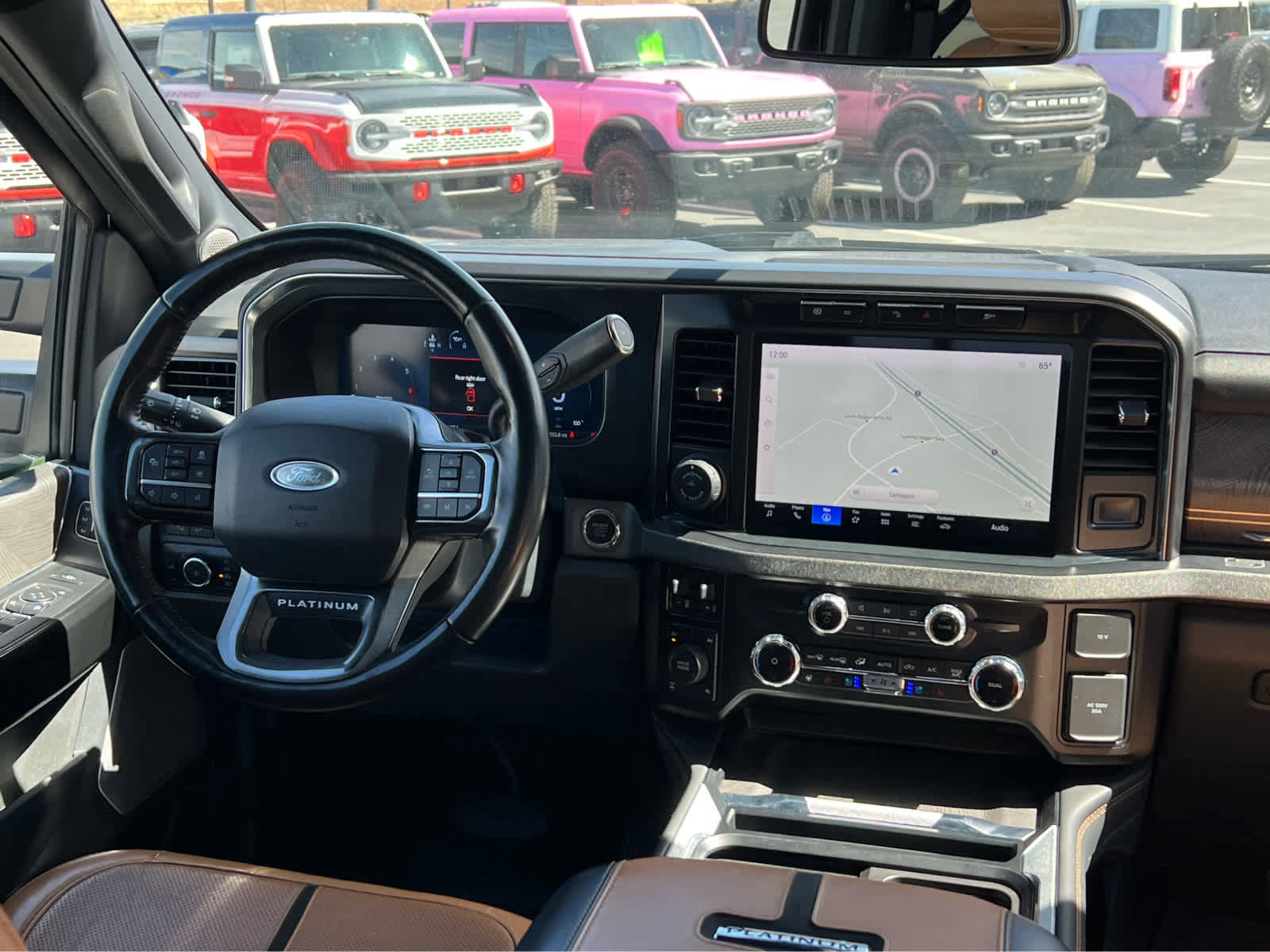 Certified 2023 Ford F350 Platinum AWD/4WD image 24