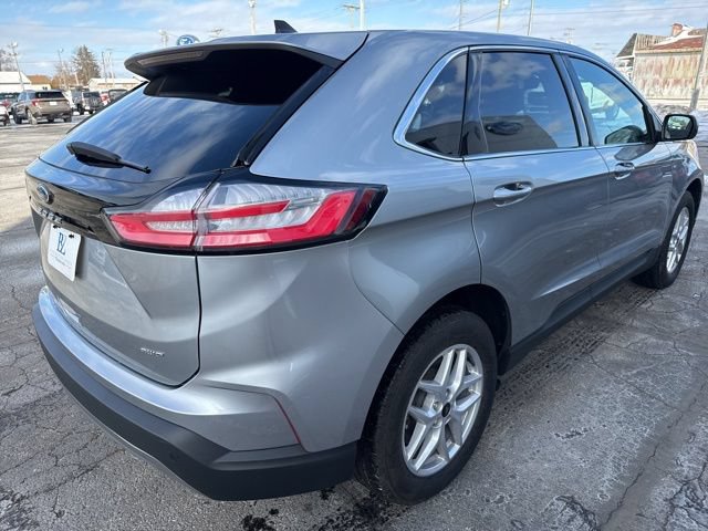 Certified 2024 Ford Edge SEL w/ Convenience Package AWD/4WD image 9