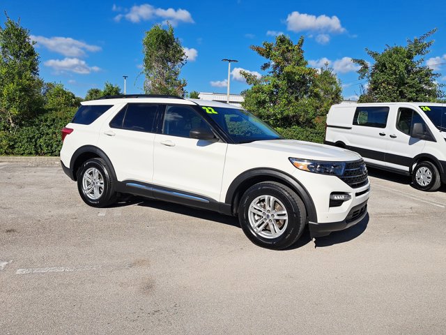 Certified 2022 Ford Explorer XLT w/ Equipment Group 202A image 33