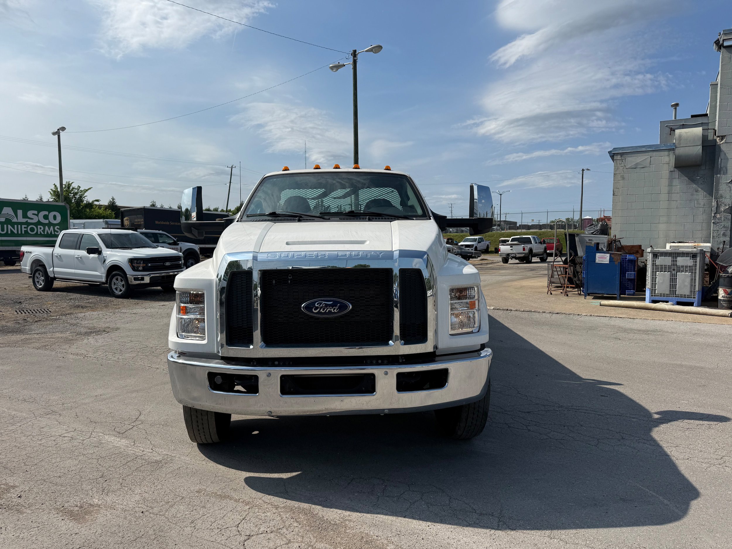 Certified 2019 Ford F650 2WD Regular Cab Super Duty image 2