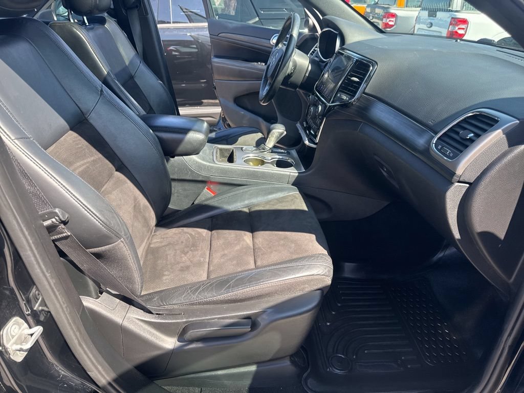 Used 2019 Jeep Grand Cherokee Altitude AWD/4WD image 35