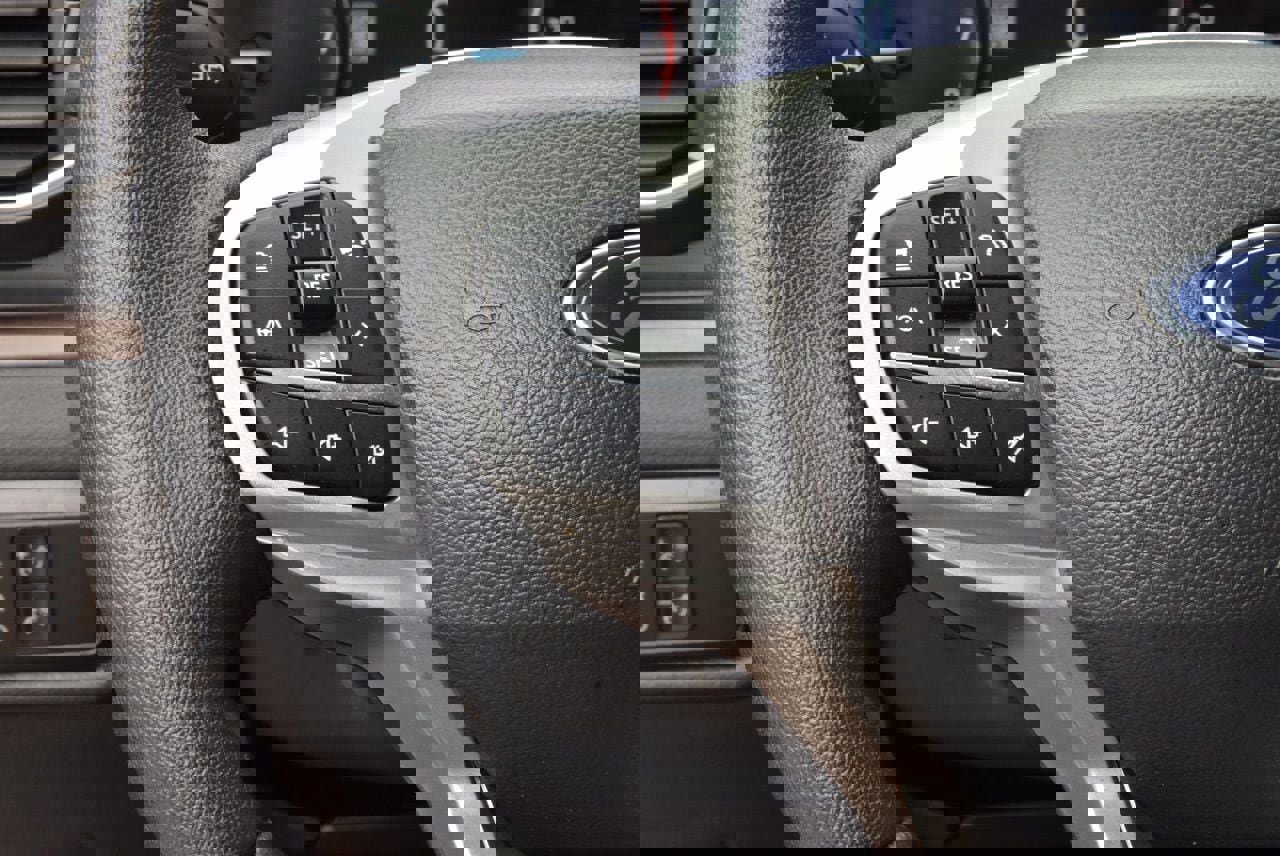 Certified 2024 Ford Explorer Limited w/ Limited Technology Package image 25