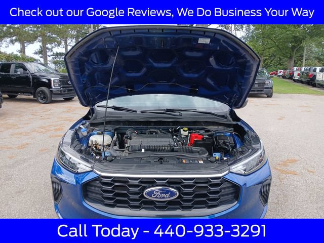 Certified 2023 Ford Escape ST-Line w/ Tech Pack #1 AWD/4WD image 15