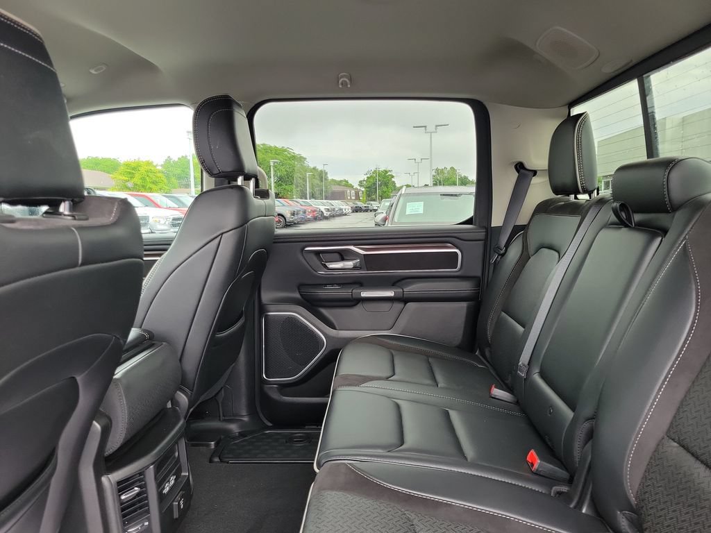 Used 2022 RAM 1500 Laramie AWD/4WD image 14