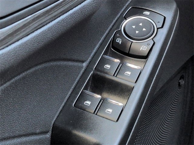 Certified 2025 Ford Escape Platinum w/ Premium Technology Package image 25