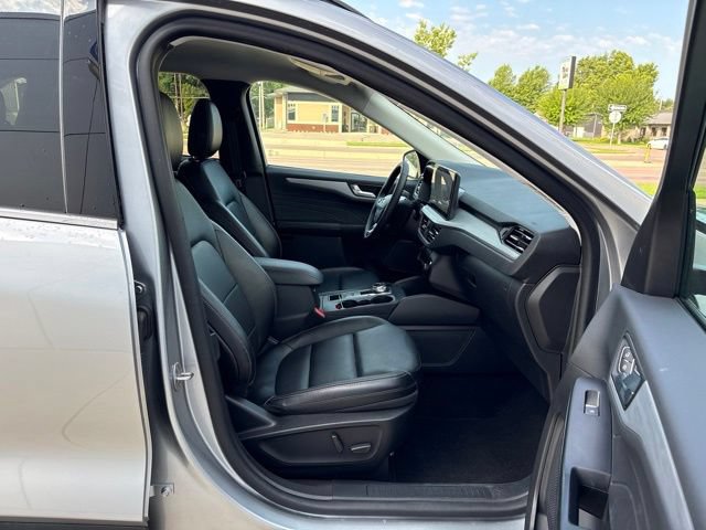 Certified 2023 Ford Escape Platinum AWD/4WD image 11