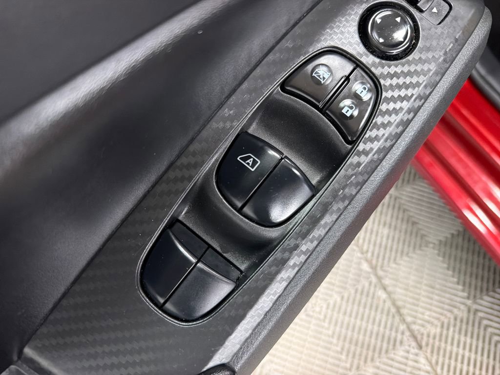 Used 2024 Nissan Altima 2.5 SV FWD image 17