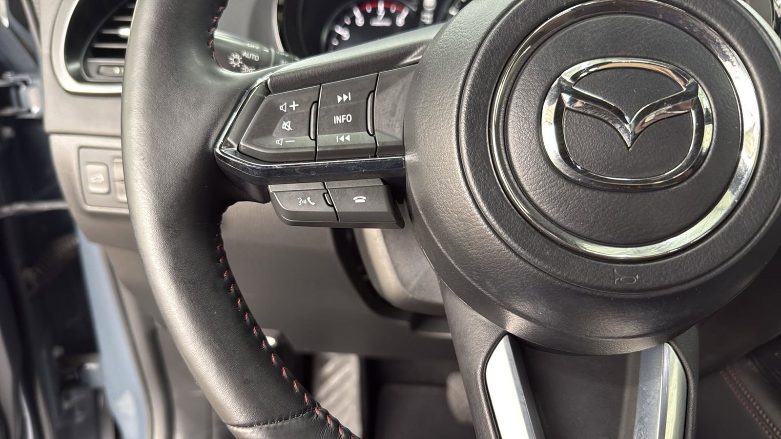 Used 2021 MAZDA CX-9 Carbon Edition image 17