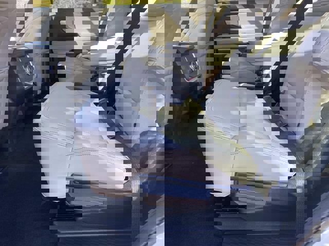 Certified 2025 Ford Expedition Active image 15