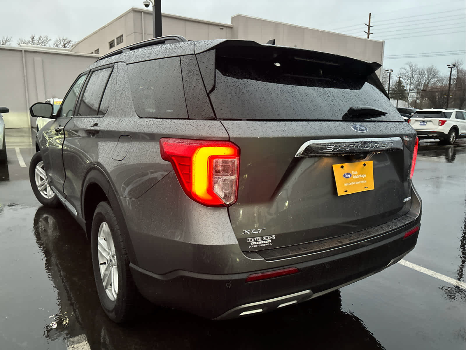 Certified 2023 Ford Explorer XLT w/ Equipment Group 202A image 3