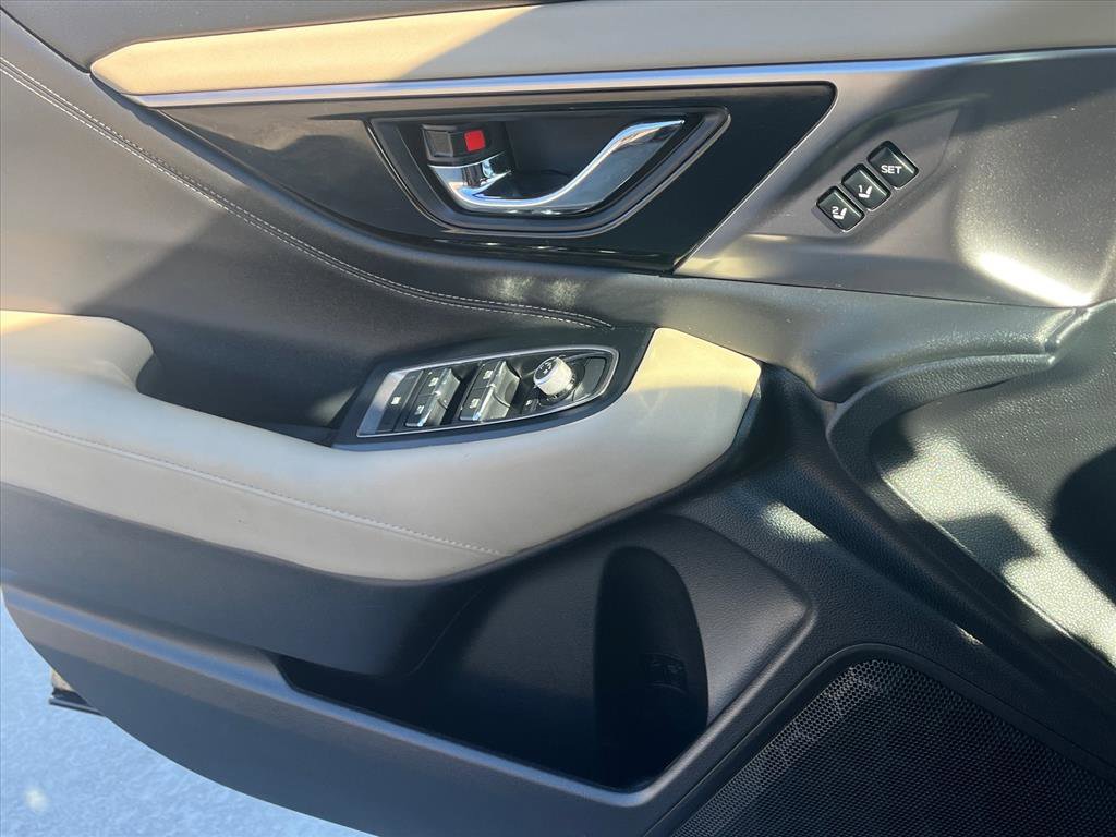 Used 2023 Subaru Outback Limited w/ Popular Package #2 image 18