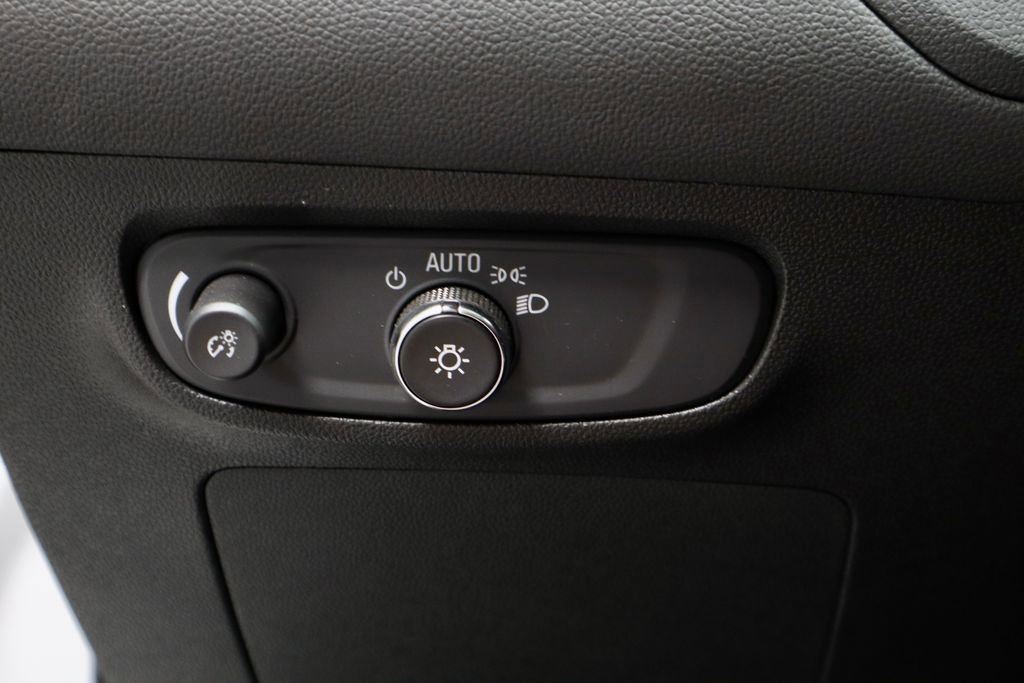 Used 2025 Buick Encore GX Preferred FWD image 26