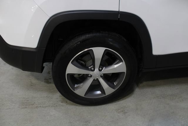 Used 2021 Jeep Cherokee Limited AWD/4WD image 27