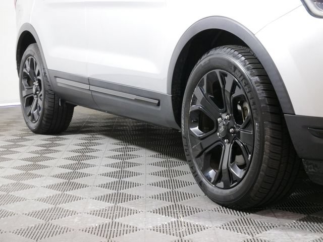 Certified 2019 Ford Explorer Sport w/ Equipment Group 401A AWD/4WD image 2