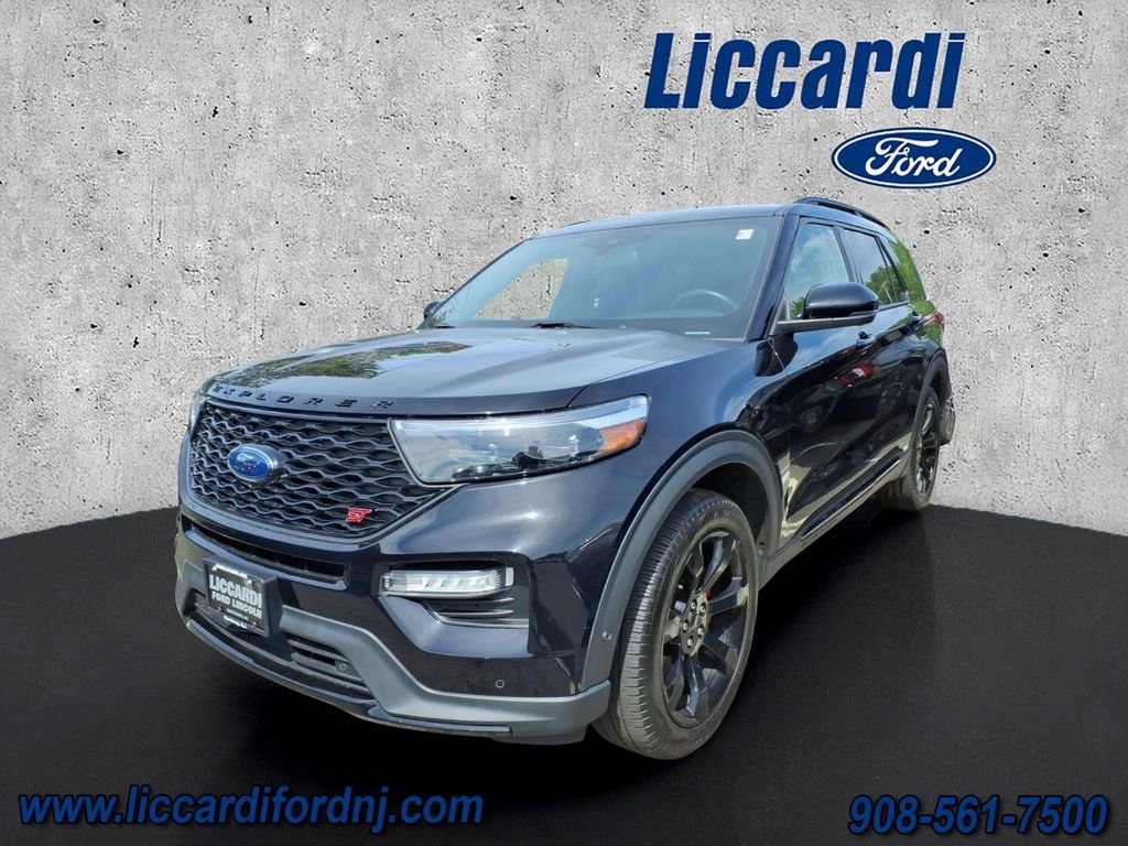 Certified 2022 Ford Explorer ST w/ Equipment Group 401A AWD/4WD image 2