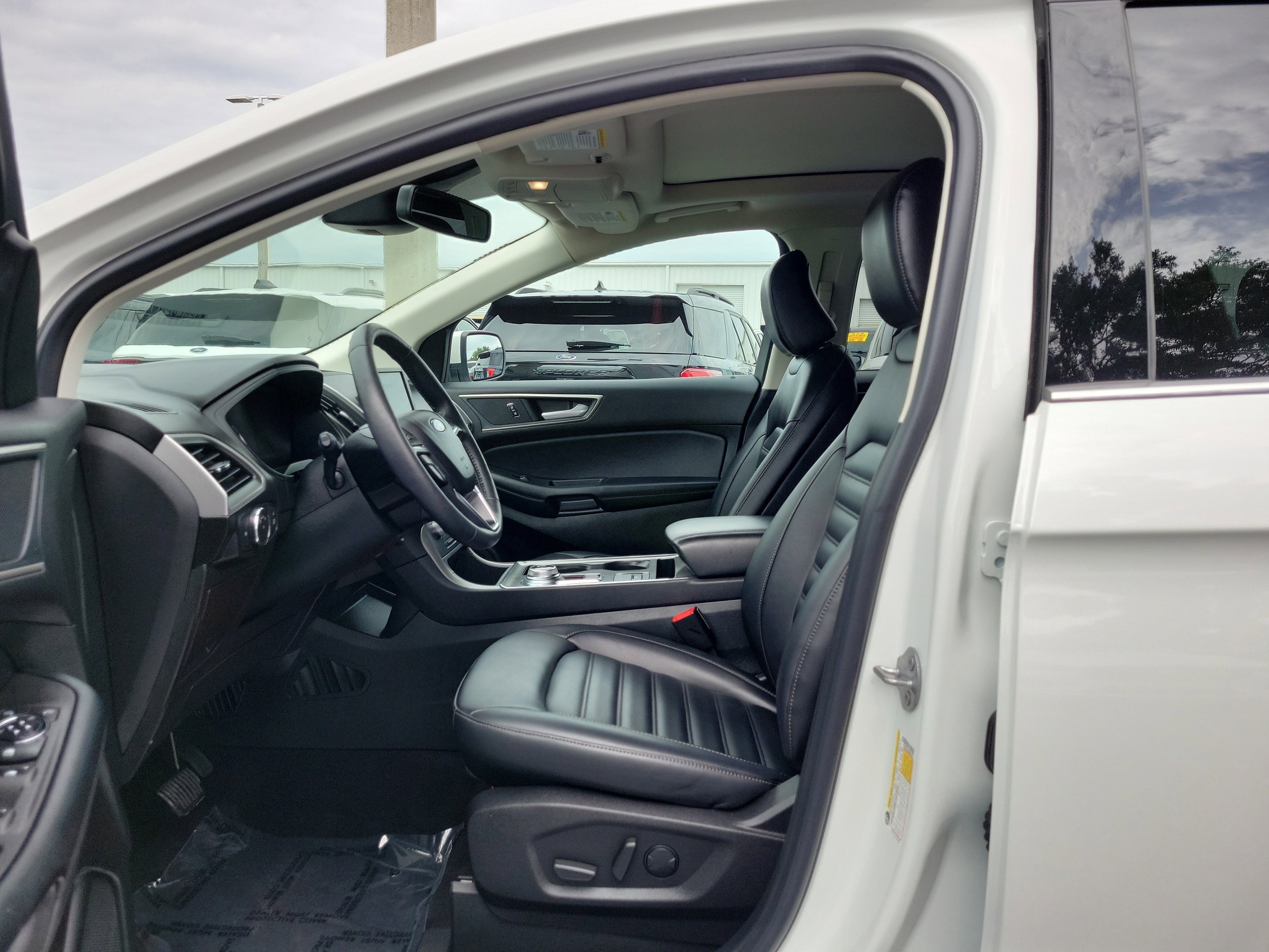 Certified 2022 Ford Edge SEL w/ Convenience Package AWD/4WD image 19