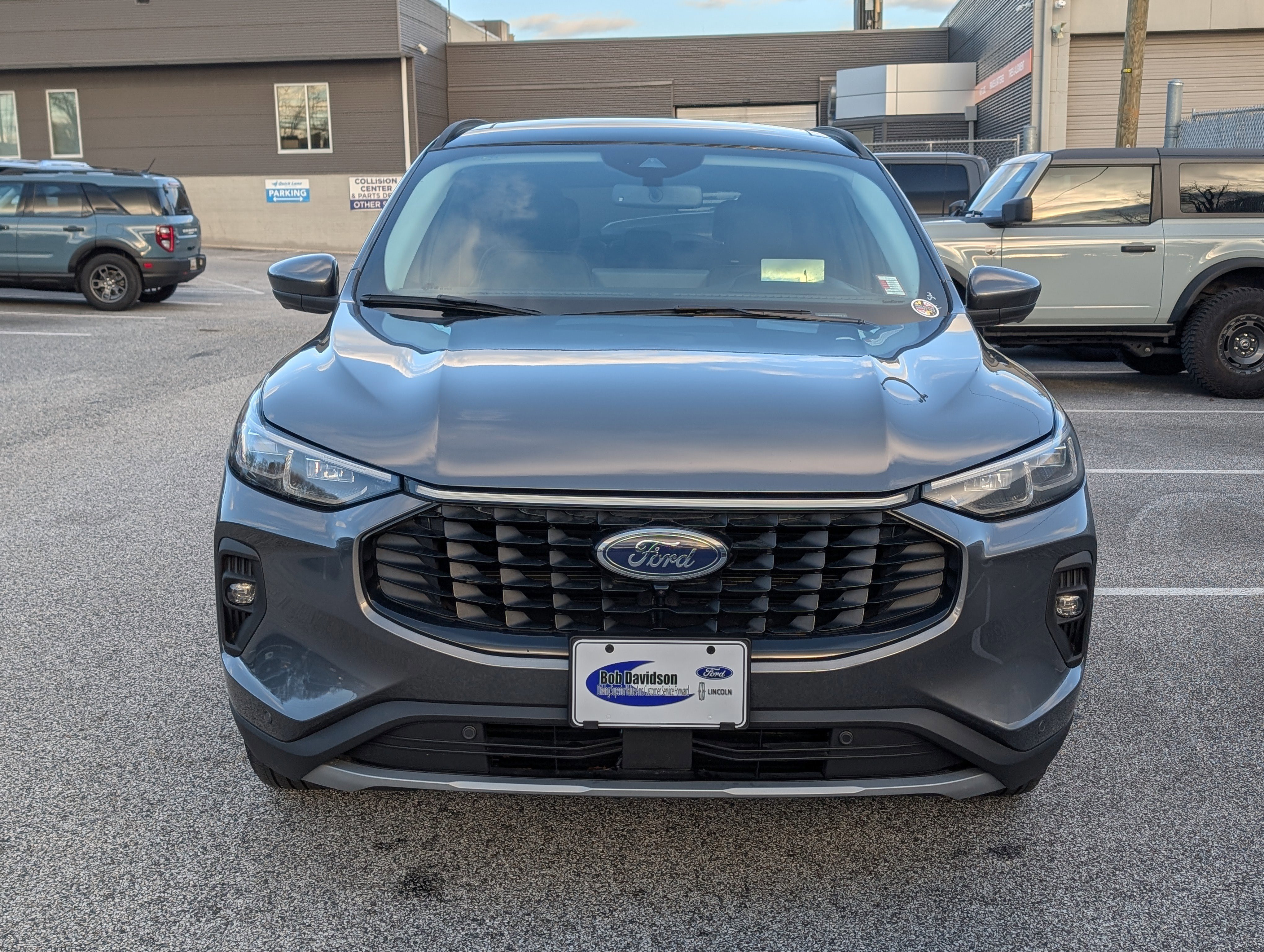 Certified 2023 Ford Escape SE w/ PHEV Premium Package image 9