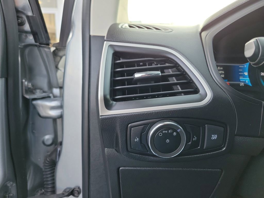 Certified 2024 Ford Edge SEL image 21