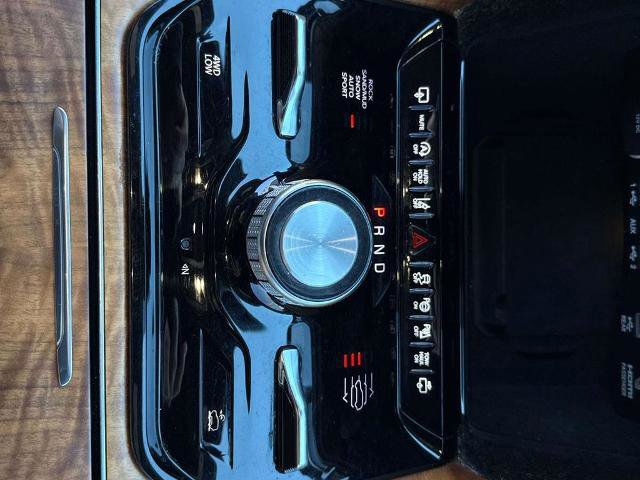 Used 2023 Jeep Grand Wagoneer L Series III w/ Rear Seat Video Group 1 image 27