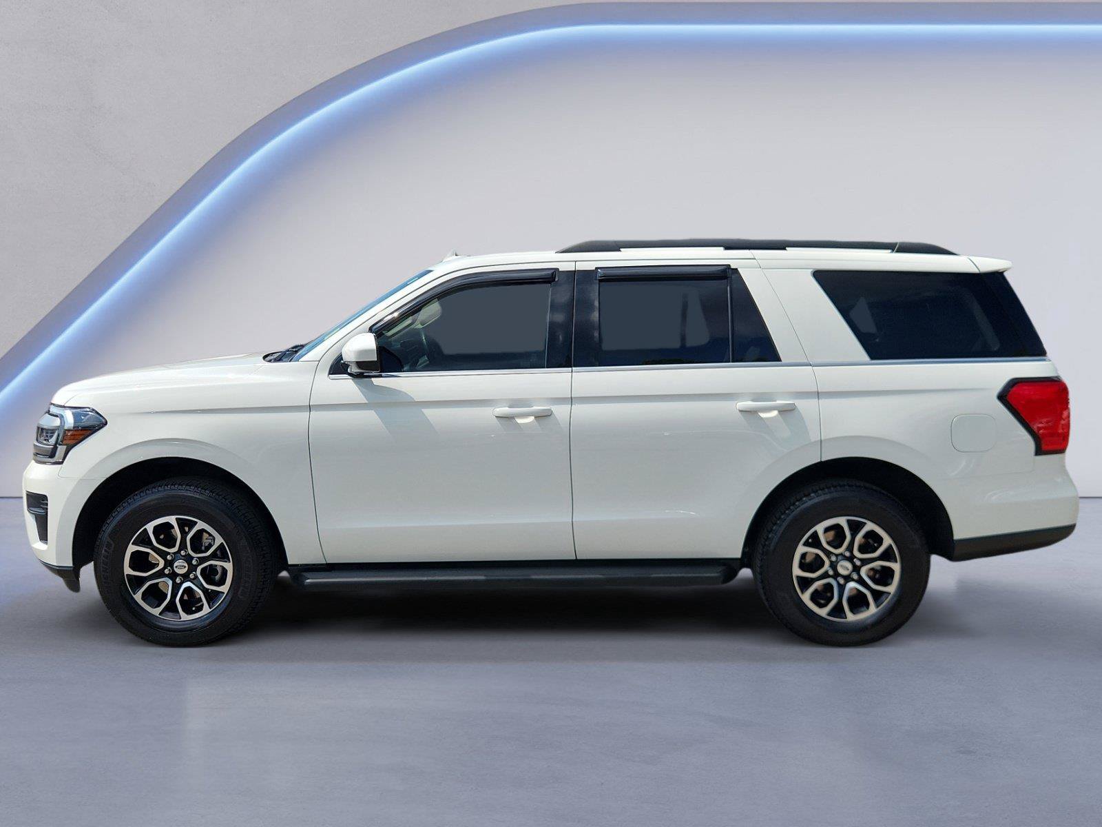 Certified 2024 Ford Expedition XLT AWD/4WD image 6