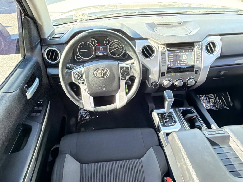 Used 2017 Toyota Tundra SR5 AWD/4WD image 9