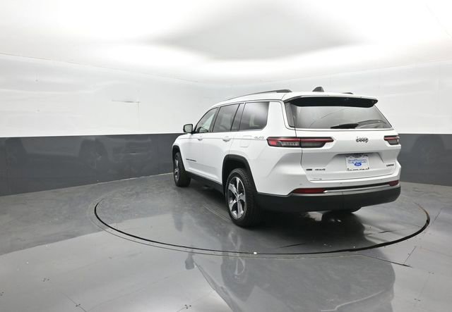 Used 2023 Jeep Grand Cherokee L Limited w/ Luxury Tech Group II image 5