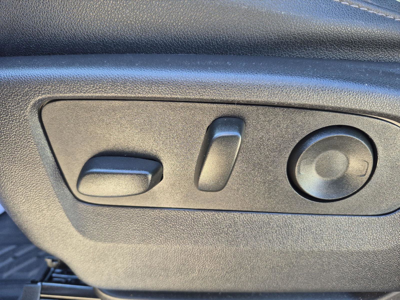 Used 2024 Chevrolet Silverado 1500 LT Trail Boss w/ Convenience Package II image 16