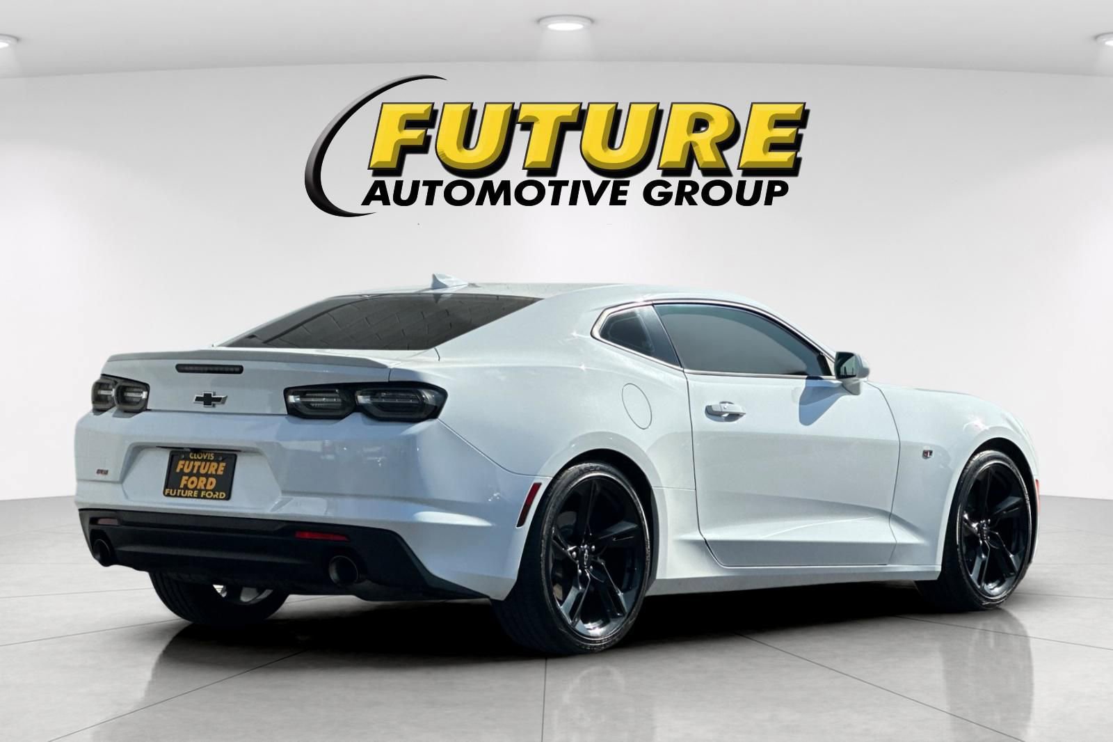 Used 2021 Chevrolet Camaro LT w/ RS Package image 5