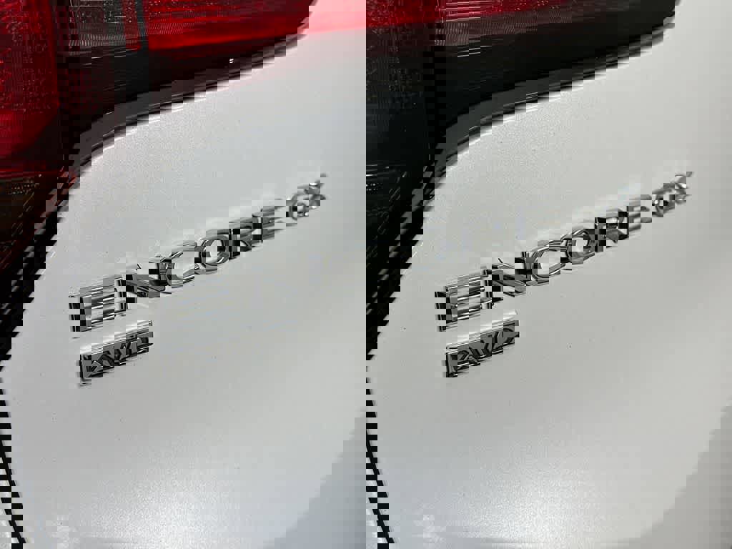 Used 2022 Buick Encore GX Essence w/ Experience Buick Package image 7