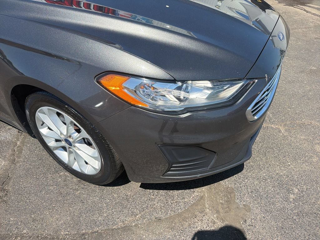 Certified 2019 Ford Fusion SE FWD image 12
