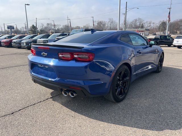Used 2020 Chevrolet Camaro LT w/ Technology Package image 2