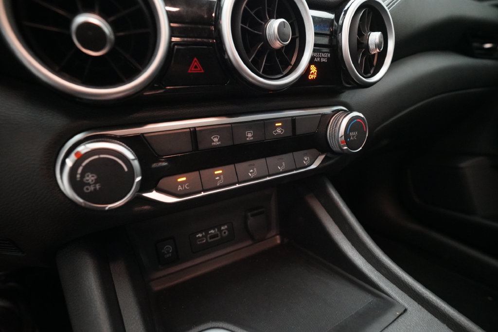 Used 2025 Nissan Sentra SV FWD image 20
