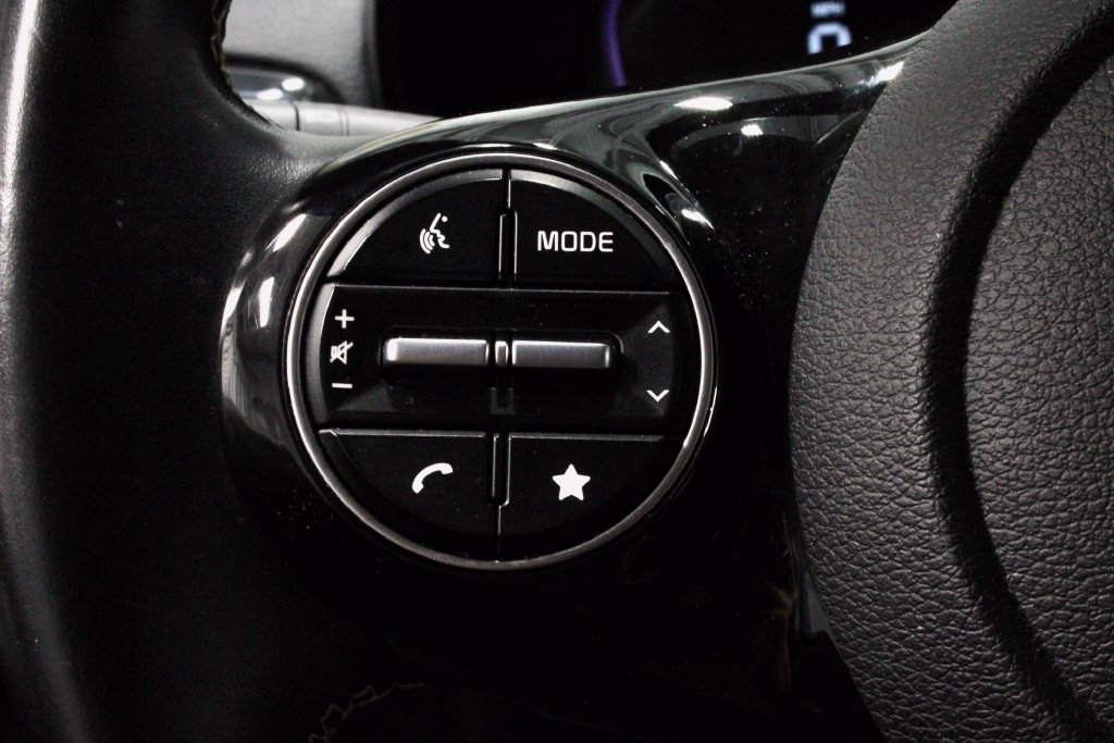 Used 2024 Kia Soul GT-Line FWD image 25