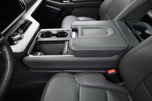 Certified 2025 Ford Expedition Max Active AWD/4WD image 27