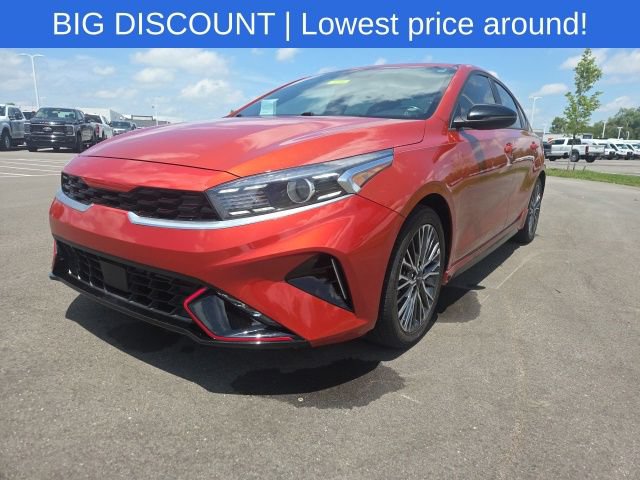 Used 2023 Kia Forte GT-Line w/ GT-Line Technology Package FWD image 2