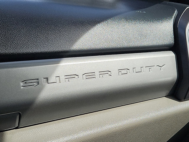 Certified 2022 Ford F350 XLT image 17