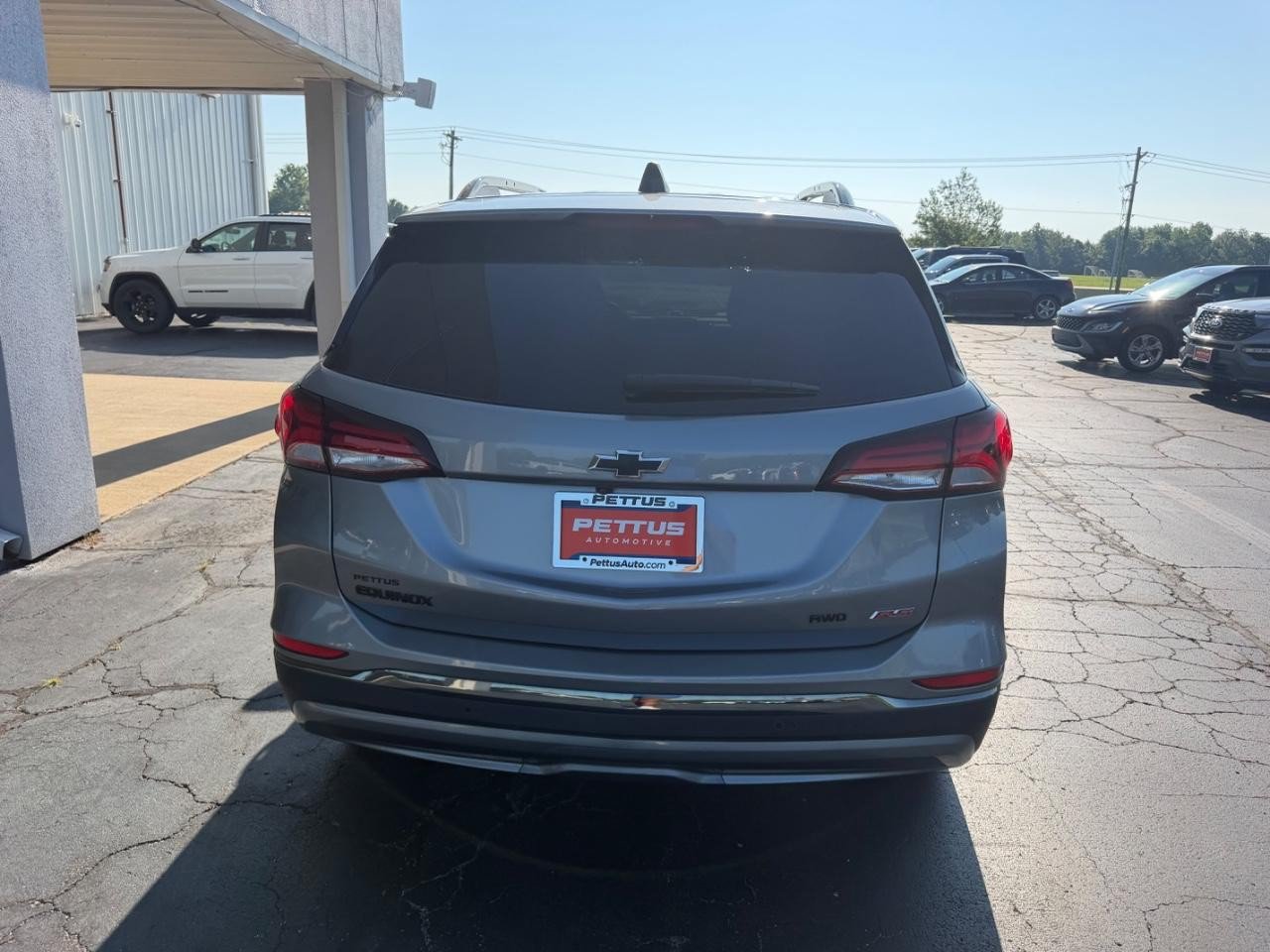 Used 2023 Chevrolet Equinox RS w/ RS Leather Package AWD/4WD image 4
