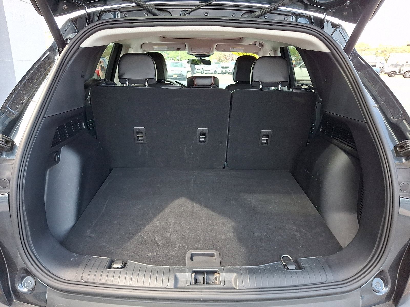 Certified 2022 Ford Escape SEL w/ SEL Stealth AWD Package image 29