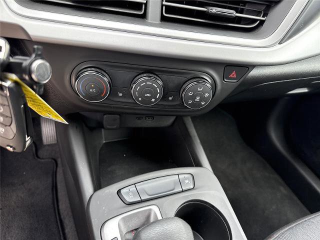 Used 2024 Chevrolet Trax RS w/ Driver Confidence Package image 14